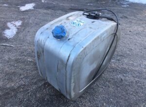 Rezervor adblue pentru camion volvo 21069653 1 Rezervor adblue pentru camion volvo 21069653