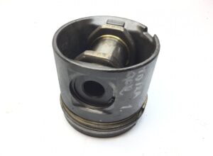 Piston volvo 276927-13