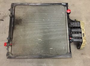 Radiator man 8106101-6520 / 8106101-6512 / 8106101-6477 / 8106101-9477 / 8106101-6473 / 8106101-6469 / 8106100-6-12