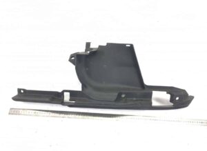 Capac din plastic sub parbriz dreapta scania 1385218/1427430 1 Capac din plastic sub parbriz dreapta scania 1385218/1427430