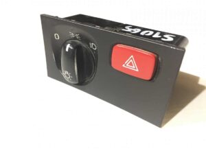 Comutator faruri / avarii scania 1540673 1900317 2252076 1 Comutator faruri / avarii scania 1540673 1900317 2252076