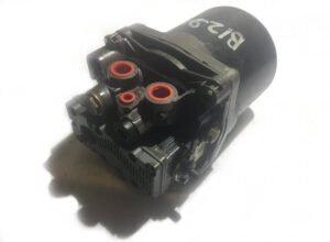Uscător de aer pentru volvo - coduri: 70313304, 3194898, 9957312-23 1 Uscător de aer pentru volvo – coduri: 70313304, 3194898, 9957312-23