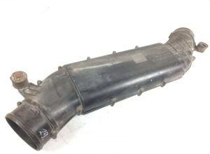 Conducta de admisie aer de la filtrul de aer la turbocompresor mercedes a6285201702 1 Conducta de admisie aer de la filtrul de aer la turbocompresor mercedes a6285201702