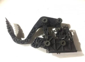 Pedală de accelerație cu senzor de poziție scania 1753411 2007508 2395418 1729022 1 Pedală de accelerație cu senzor de poziție scania 1753411 2007508 2395418 1729022
