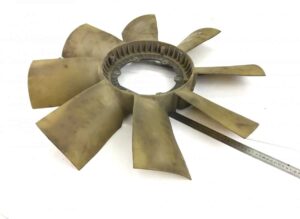 Aripă ventilator de răcire pentru volvo (coduri: 21037403, 85000818, 20981227, 20517753, 20805997, 7421037403)