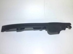 Capac plastic sub parbriz dreapta scania 1 Capac plastic sub parbriz dreapta scania