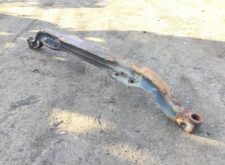 Traversă axă față Volvo - Piese second hand pentru camioane