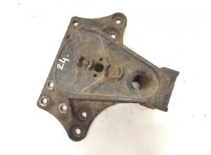 Suport arc lamelar axă motrică față stânga volvo 20579669 1 Suport arc lamelar axă motrică față stânga volvo 20579669