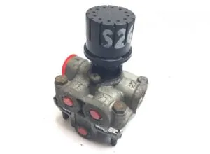 Supapă releu scania – coduri oem: 1425183, 1342598, 1350118, 1935660, 1504903
