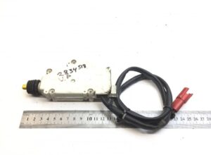Motor închidere centralizată stânga scania 2834518 u. P 1 Motor închidere centralizată stânga scania 2834518 u. P