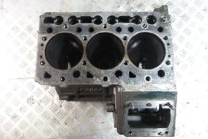 Bloc motor pentru kubota d722 - piesă de schimb originală 1 Bloc motor pentru kubota d722 – piesă de schimb originală