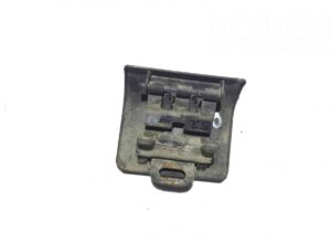 Clema de montare apărătoare noroi axe față dreaptă scania (coduri: 1390747, 1393107)