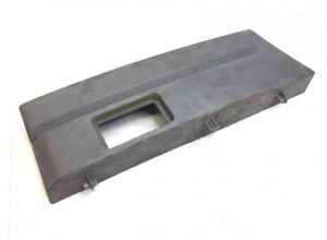 Placă de treaptă din plastic mică dreapta pentru scania, coduri 1779119, 1501343, 2052117 1 Placă de treaptă din plastic mică dreapta pentru scania, coduri 1779119, 1501343, 2052117
