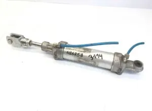 Cilindru hidraulic deschidere ușă volvo 1126853 3114