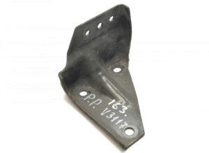 Suport pentru radiator volvo 3183881-11, piesă metalică cu trei găuri de fixare 1 Suport pentru radiator volvo 3183881-11, piesă metalică cu trei găuri de fixare