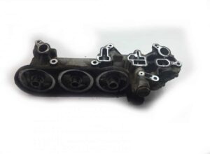 Suport filtru de ulei volvo 20586031 / 8131101 1 Suport filtru de ulei volvo 20586031 / 8131101