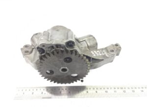 Pompa de ulei de motor volvo 20553753/8131270/21708142/22411770/85020698/20459914/85013233 1 Pompa de ulei de motor volvo 20553753/8131270/21708142/22411770/85020698/20459914/85013233