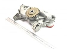 Pompa de ulei motor pentru Volvo - Coduri OEM: 20405078, 20405079, 20569856, 20405077, 20518352, 20518382, 20758237, 85003605, 7420758237