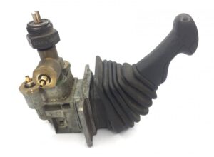 Supapă frână de mână scania - coduri: 1408332, 1408333, 1506757, 1935577, 570862-16 1 Supapă frână de mână scania – coduri: 1408332, 1408333, 1506757, 1935577, 570862-16