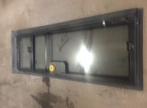Ușă laterală pentru autobuz man, mijloc dublu, a doua jumătate (cod 81744016678)