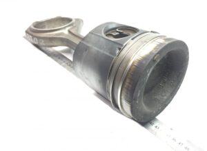 Set piston și biela pentru man - coduri: 51024006049, 51024006011, 51024006282, 51024006029, 51024016243, 51025006083 1 Set piston și biela pentru man – coduri: 51024006049, 51024006011, 51024006282, 51024006029, 51024016243, 51025006083