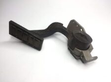 Pedală de accelerație pentru Volvo (Coduri: 3175130, 3980492, 21116880, 21915486, 82627975, 84557585, 85003998, 85013272, 85013817, 20715967, 20893518, 3985226)