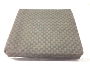 Perna de pat volvo cu model pătrat - cod 8191502-11 1 Perna de pat volvo cu model pătrat – cod 8191502-11