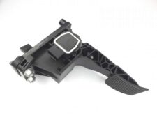Pedală de accelerație cu senzor de poziție pentru Mercedes - Coduri: A9403000004, A9603000004, A9433010002, 9403000004, 9603000004, 9433010002