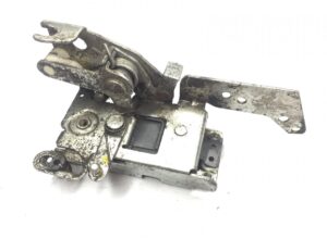 Încuietoare ușă dreapta volvo – coduri: 20588326, 21261275, 21505894, 3175724, 24427401, 20922539
