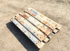 Placă de Montare pentru Cea de-a Cincea Roată Renault 5010505581 - Ruginită și Uzată