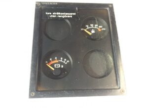 Ceas de bord volvo cu indicatori multipli 1197557-110008334003-1608836-70306966 1 Ceas de bord volvo cu indicatori multipli 1197557-110008334003-1608836-70306966