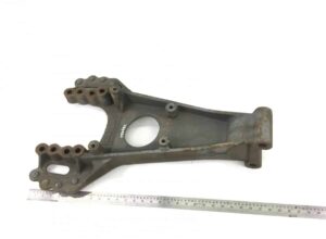 Suport tija de cuplu axă motor dreapta daf 1352000 1 Suport tija de cuplu axă motor dreapta daf 1352000