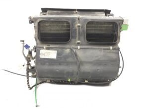 Set radiatoare pentru încălzire/răcire cabină cu carcasă daf 1665232/1658927/1697542 1 Set radiatoare pentru încălzire/răcire cabină cu carcasă daf 1665232/1658927/1697542