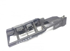Comutator geamuri electrice stânga renault 1390858 489 1 Comutator geamuri electrice stânga renault 1390858 489