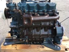 Motor Kubota V2203 - Diesel, 4 cilindri, 2.2L