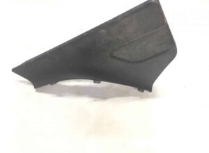 Capac plastic între cabină și apărător noroi spate stânga scania 1364665-14