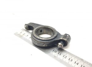 Culbutor supapă de admisie scania 1438752/1447060/1411041/1409626/1352188 1 Culbutor supapă de admisie scania 1438752/1447060/1411041/1409626/1352188