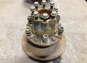 Butuc roată cu disc de frână axa motrice dreapta mercedes a6683560201 1 Butuc roată cu disc de frână axa motrice dreapta mercedes a6683560201