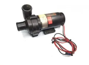 Pompa de circulație lichid de răcire volvo, model electric cu cabluri roșu-negru