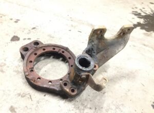 Suport frână cu tambur, axă față stânga volvo - 1587011 1 Suport frână cu tambur, axă față stânga volvo – 1587011