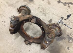 Suport frână cu tambur, axa față stânga, pentru volvo, coduri 6798893, 6798731, 6798733 1 Suport frână cu tambur, axa față stânga, pentru volvo, coduri 6798893, 6798731, 6798733
