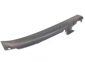 Capac plastic sub parbriz dreapta scania 1451271 1451781 1451778