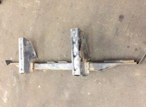 Bara de protecție față daf - cod 1703301-12 1 Bara de protecție față daf – cod 1703301-12