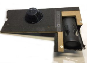 Placă de separare sub pat stânga daf 1650713 cu suport și grilaj de ventilație 1 Placă de separare sub pat stânga daf 1650713 cu suport și grilaj de ventilație