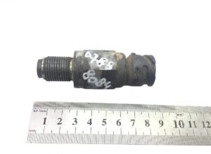 Senzor de viteză tahograf mercedes 0009101614 - cu filet și conector negru 1 Senzor de viteză tahograf mercedes 0009101614 – cu filet și conector negru