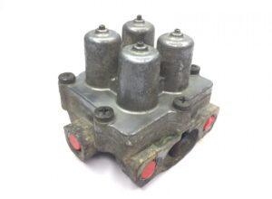 Supapă de protecție cu patru circuite scania 1381883 1431049 1337904 1356635 1505406 1505399