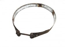 Curea de fixare pentru rezervor de aer Volvo 20744409/21380619/1599562/1629338/7421380619