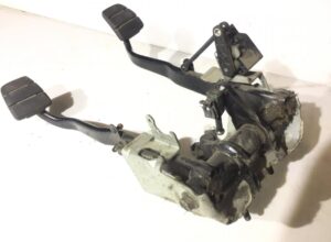 Pedală ambreiaj și frână cu panou pentru scania 1 Pedală ambreiaj și frână cu panou pentru scania