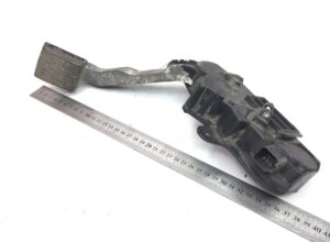 Pedală de accelerație cu senzor de poziție pentru renault, cod 7420832162, 7482492420, 7484557626, 20832162, 21059642, 82492420, 5010640375, 20568729, 85003999 1 Pedală de accelerație cu senzor de poziție pentru renault, cod 7420832162, 7482492420, 7484557626, 20832162, 21059642, 82492420, 5010640375, 20568729, 85003999