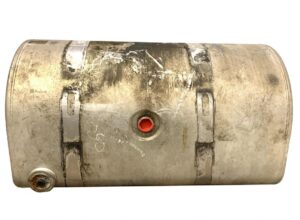 Rezervor combustibil camion renault 7421516449 - second hand 1 Rezervor combustibil camion renault 7421516449 – second hand